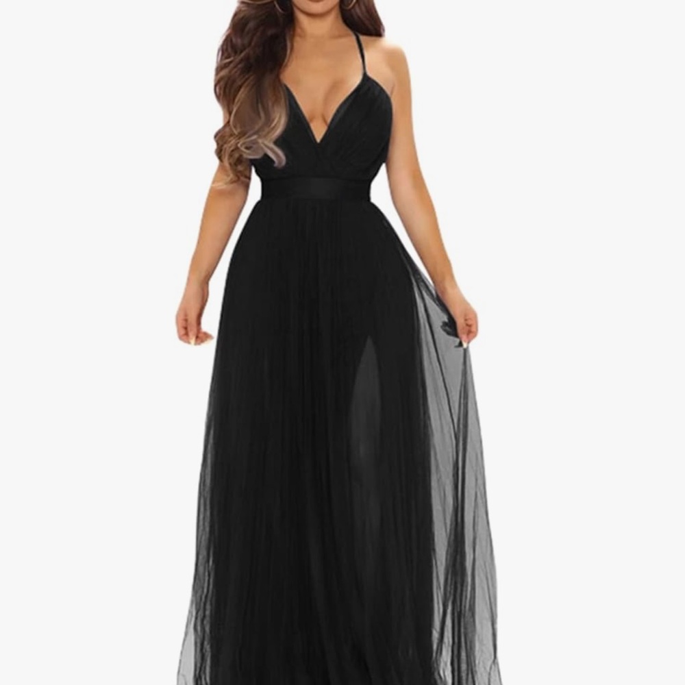 Elegant Black Evening Maxi Gown